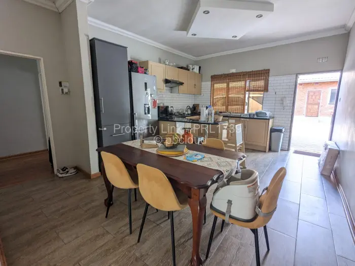 3 Bedroom Cottage/Garden Flat to Rent in Newlands