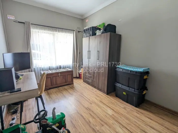 3 Bedroom Cottage/Garden Flat to Rent in Newlands