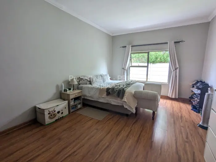 3 Bedroom Cottage/Garden Flat to Rent in Newlands