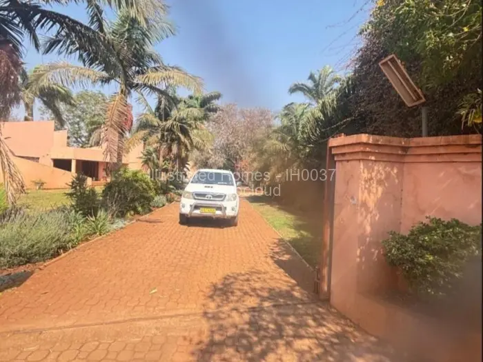 4 Bedroom House for Sale in Marlborough, Harare