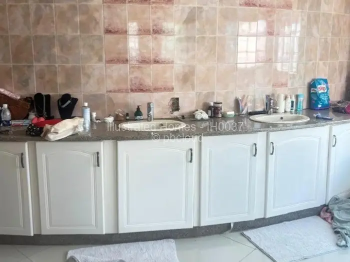 4 Bedroom House for Sale in Marlborough, Harare