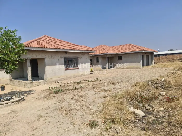 4 Bedroom House for Sale in Macheke, Macheke