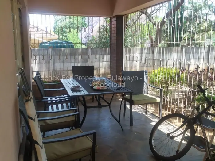 3 Bedroom House for Sale in Montrose Byo, Bulawayo
