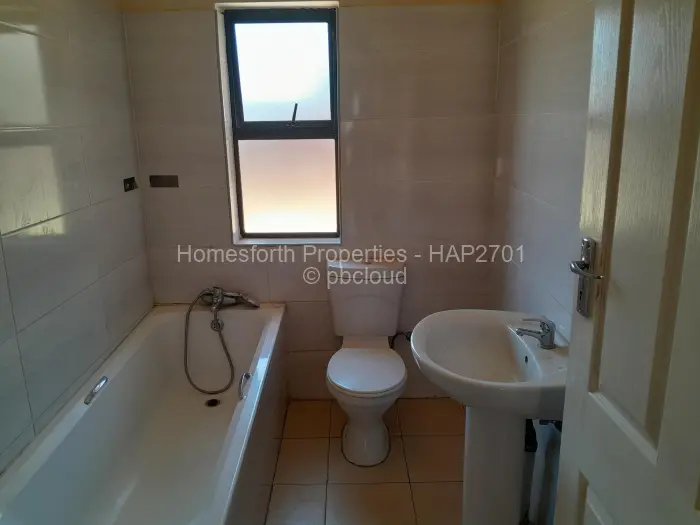 2 Bedroom Cottage/Garden Flat to Rent in Meyrick Park