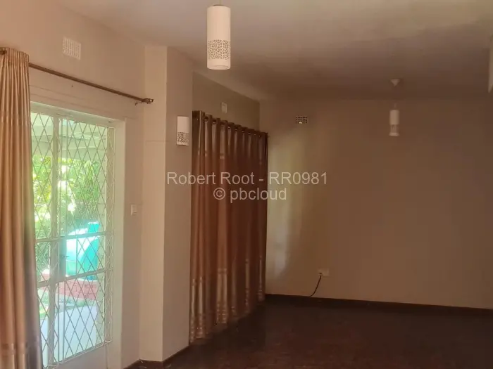 Flat/Apartment to Rent in Kensington