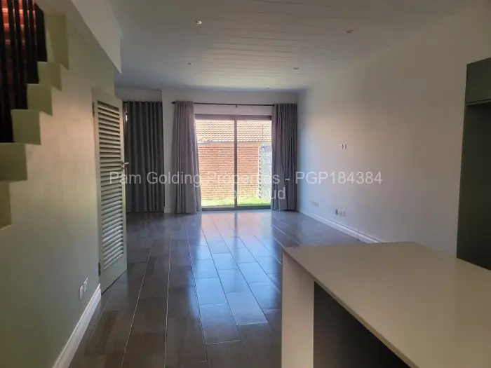 Townhouse/Complex/Cluster to Rent in Newlands