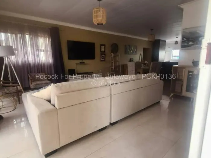 Townhouse/Complex/Cluster for Sale in Burnside, Bulawayo