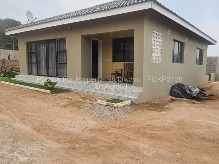 Townhouse/Complex/Cluster for Sale in Burnside, Bulawayo