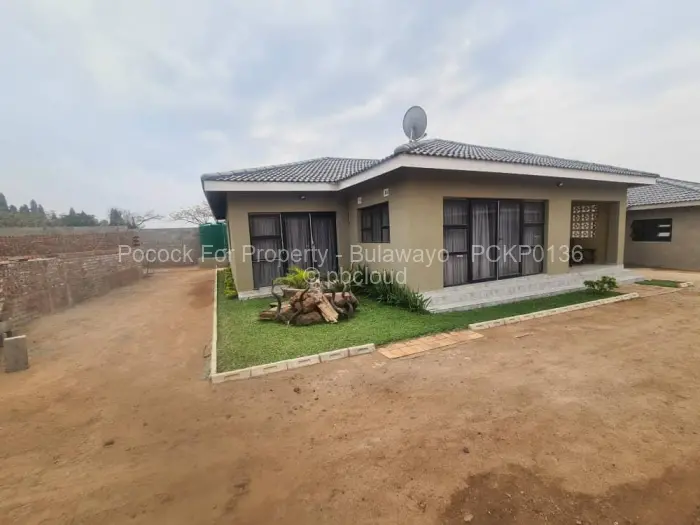 Townhouse/Complex/Cluster for Sale in Burnside, Bulawayo