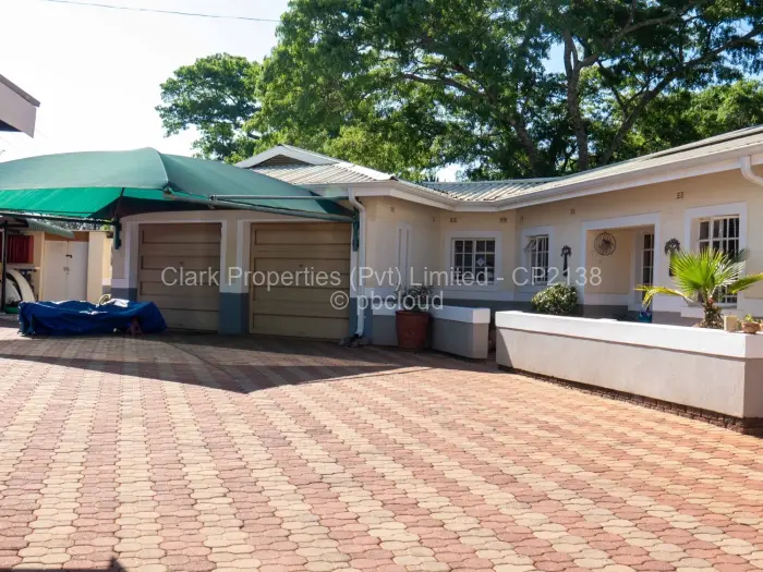 Townhouse/Complex/Cluster for Sale in Greystone Park, Harare
