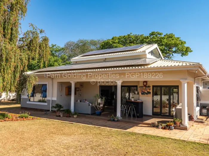 Townhouse/Complex/Cluster for Sale in Greystone Park, Harare