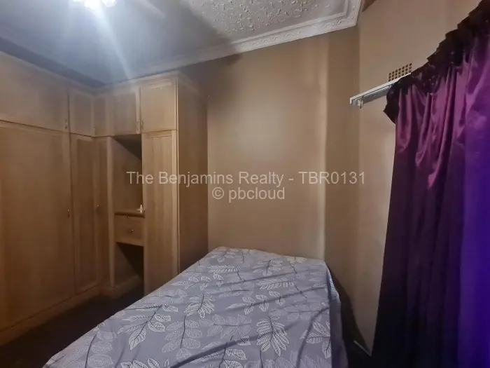 5 Bedroom House to Rent in Westgate