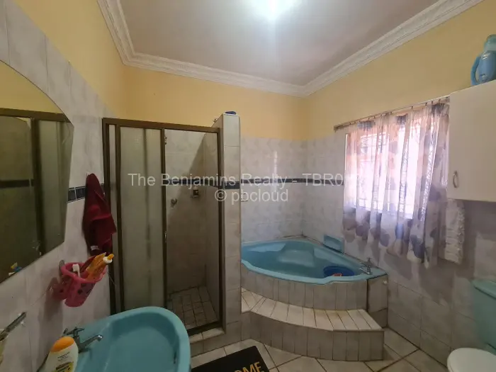 5 Bedroom House to Rent in Westgate