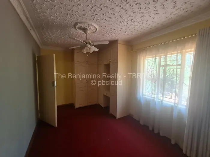 5 Bedroom House to Rent in Westgate