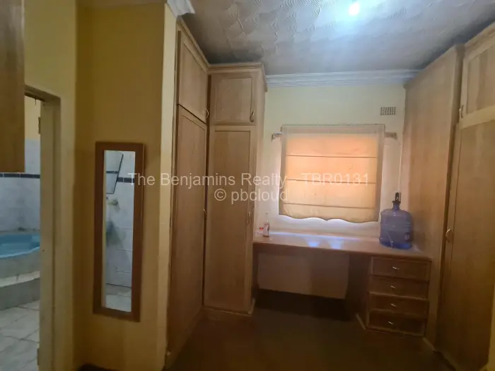 5 Bedroom House to Rent in Westgate