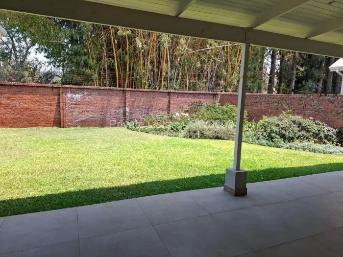 Townhouse/Complex/Cluster to Rent in Mount Pleasant, Harare
