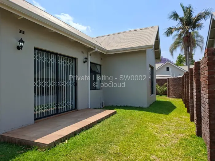 Townhouse/Complex/Cluster to Rent in Mount Pleasant, Harare