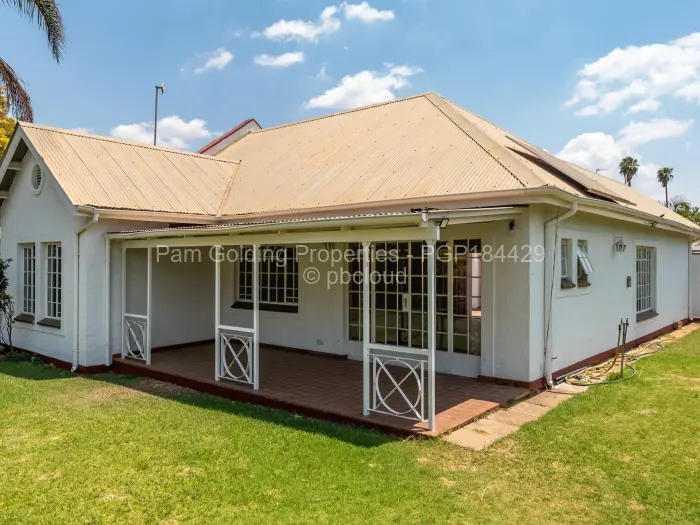 Townhouse/Complex/Cluster to Rent in Belgravia