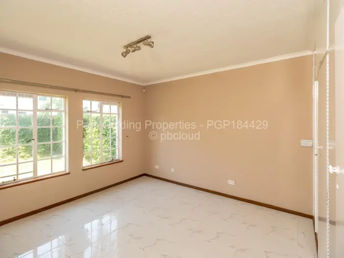 Townhouse/Complex/Cluster to Rent in Belgravia