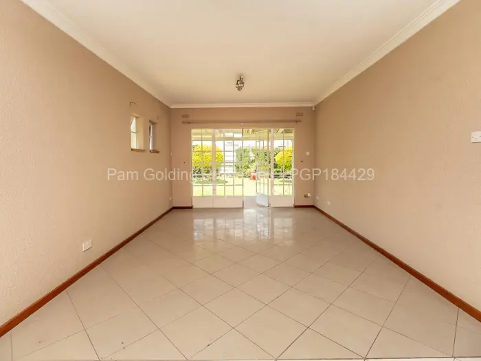 Townhouse/Complex/Cluster to Rent in Belgravia