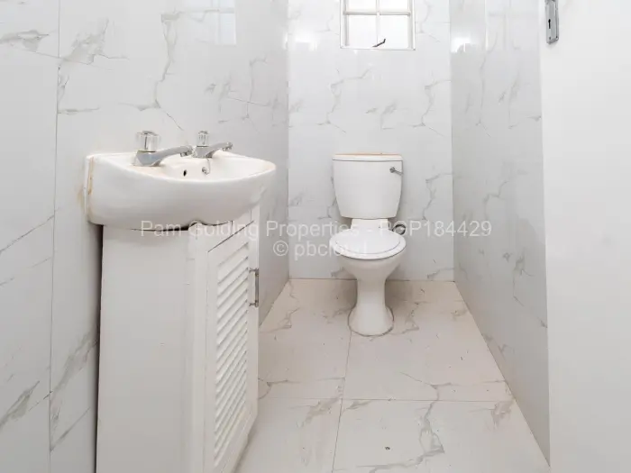 Townhouse/Complex/Cluster to Rent in Belgravia