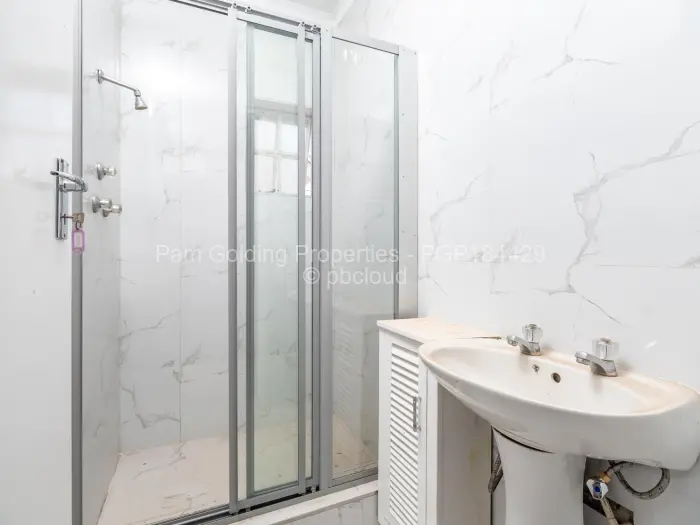 Townhouse/Complex/Cluster to Rent in Belgravia