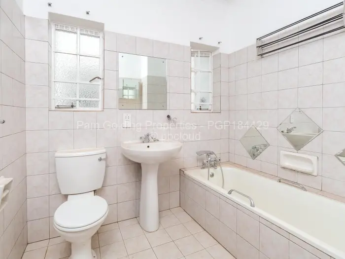 Townhouse/Complex/Cluster to Rent in Belgravia