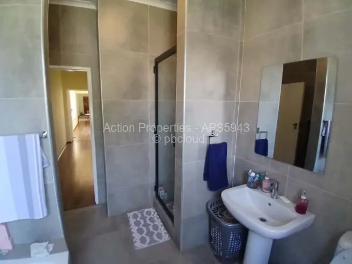 Townhouse/Complex/Cluster to Rent in Avondale