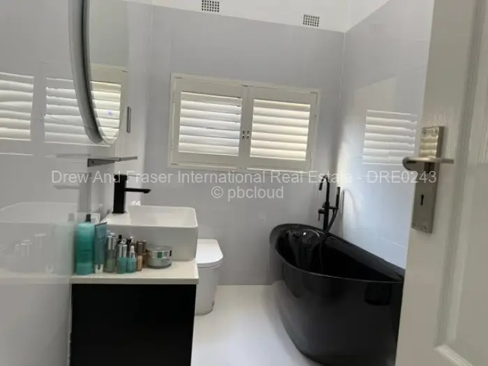 Townhouse/Complex/Cluster for Sale in Mount Pleasant, Harare