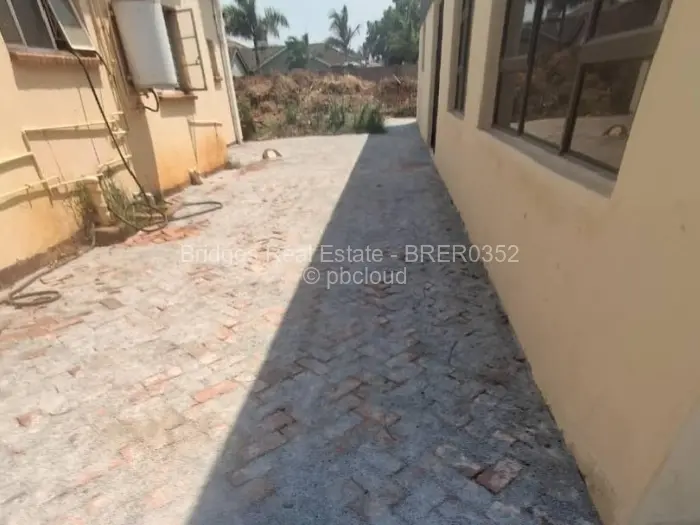 2 Bedroom House to Rent in Mount Pleasant Heights