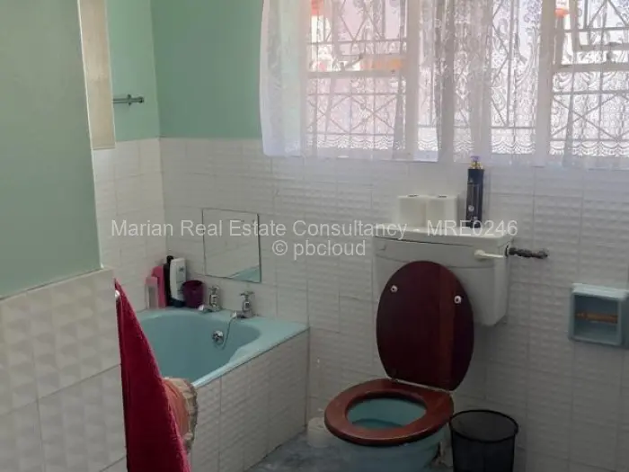 5 Bedroom House to Rent in Burnside, Bulawayo