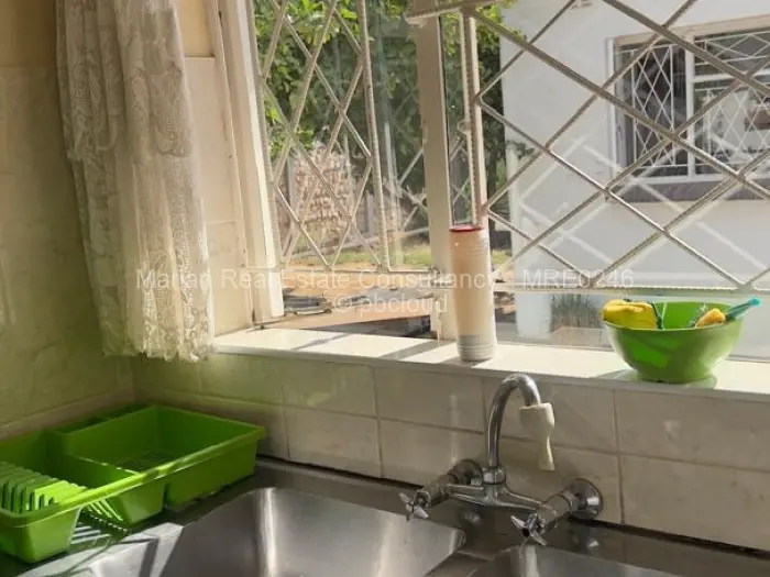 5 Bedroom House to Rent in Burnside, Bulawayo