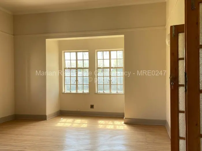 5 Bedroom House for Sale in Kumalo, Bulawayo