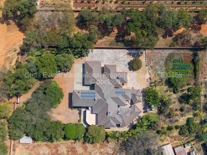 9 Bedroom House to Rent in Glen Forest