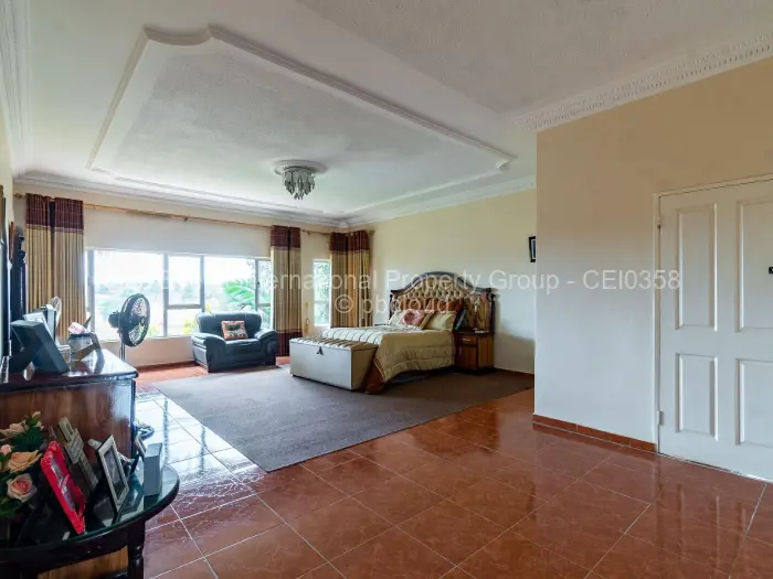 9 Bedroom House to Rent in Glen Forest