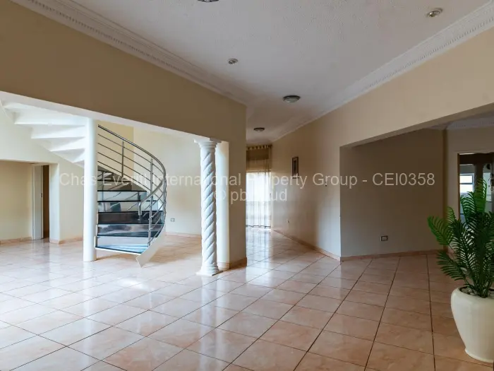 9 Bedroom House to Rent in Glen Forest