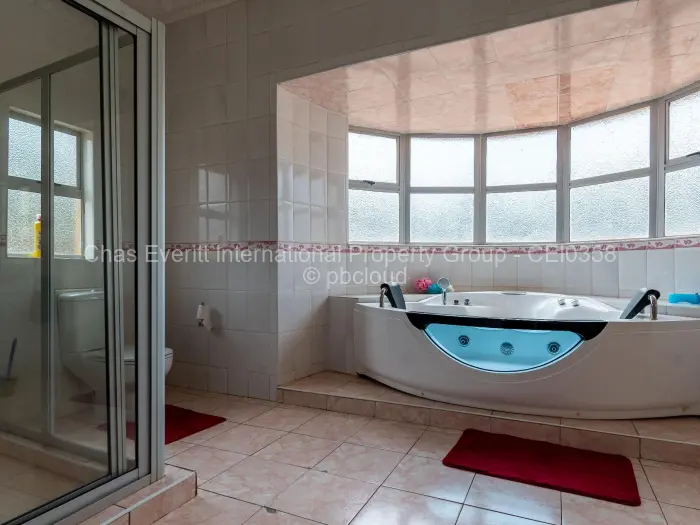 9 Bedroom House to Rent in Glen Forest