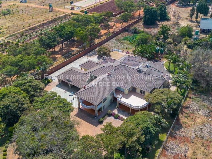 9 Bedroom House to Rent in Glen Forest, Harare