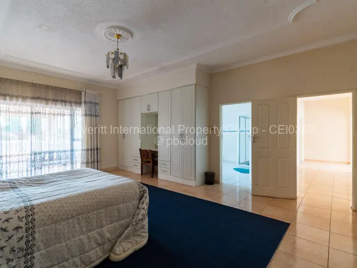 9 Bedroom House to Rent in Glen Forest