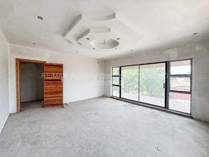 6 Bedroom House for Sale in Ruwa, Ruwa