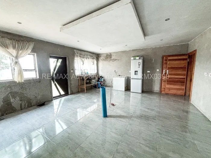 6 Bedroom House for Sale in Ruwa, Ruwa