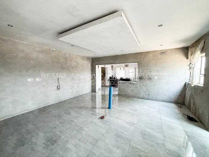 6 Bedroom House for Sale in Ruwa, Ruwa