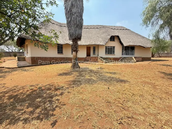 3 Bedroom House for Sale in Fortunes Gate, Bulawayo