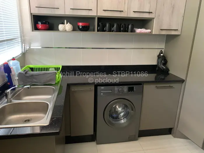 Flat/Apartment to Rent in Avondale