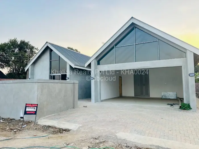 Townhouse/Complex/Cluster for Sale in Marlborough, Harare