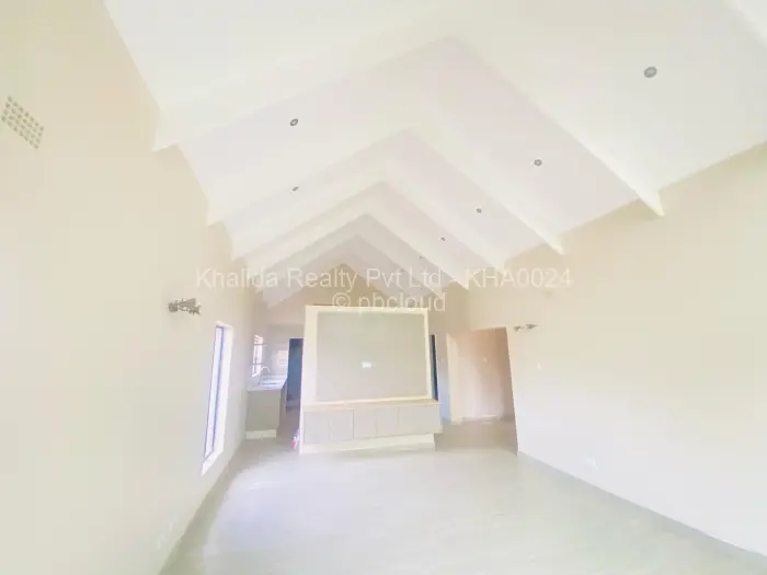 Townhouse/Complex/Cluster for Sale in Marlborough, Harare