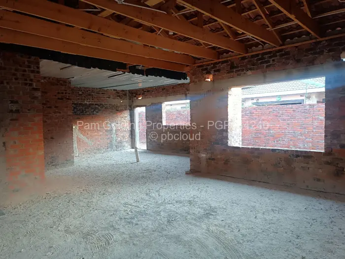 4 Bedroom House for Sale in Zimre Park, Harare