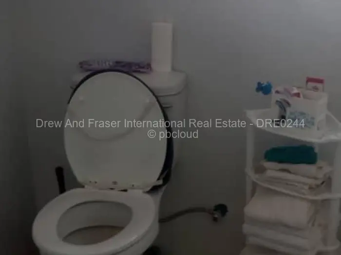 4 Bedroom House for Sale in Nkwisi Gardens, Harare