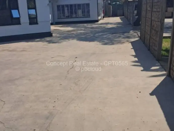 Warehouse/Industrial for Sale in Eastlea, Harare