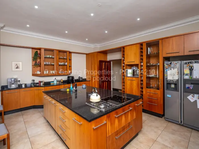 6 Bedroom House for Sale in Borrowdale Brooke, Harare